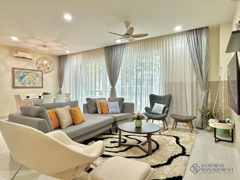 Luxury Apartment, 3 Bedrooms, Balcony, Pool View | Living area | TV