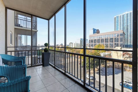 Condo, 1 Queen Bed with Sofa bed, Balcony, City View (Downtown Delight) | View from room