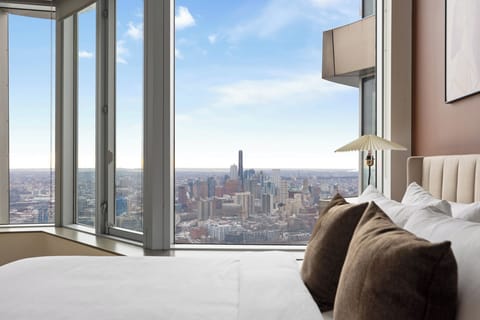 Exclusive Penthouse | Laptop workspace, iron/ironing board, free WiFi