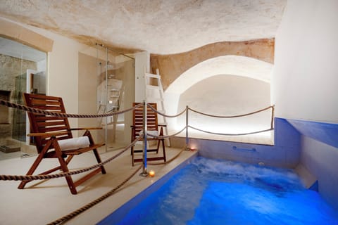 Luxury Double Room | Pool | Indoor pool