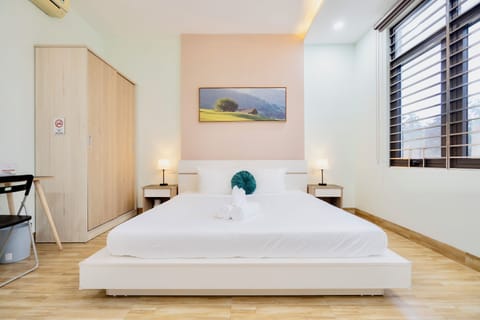 Family House, 3 Bedrooms, Air conditioning, Garden View | Premium bedding, down comforters, pillowtop beds, desk