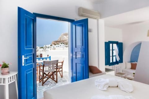 In-room safe, iron/ironing board, free WiFi, bed sheets