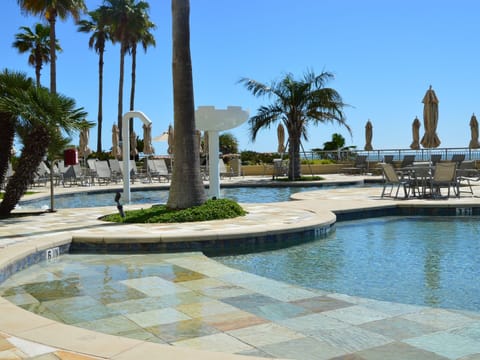 Condo (2 Bedrooms) | Property amenity