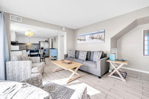Condo, Multiple Beds (Pinnacle Port A-121- Shore Beats Work) | Living area