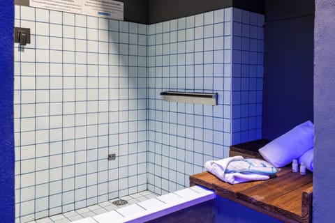 Suite | Bathroom | Hair dryer, bidet, towels, soap