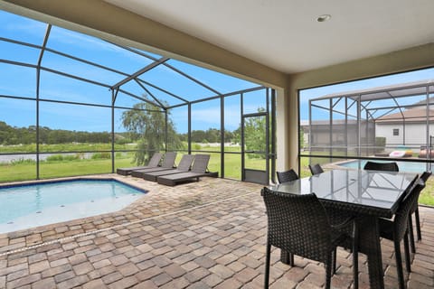 House, 4 Bedrooms | Pool