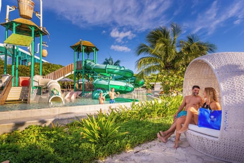 8 outdoor pools, pool umbrellas, sun loungers