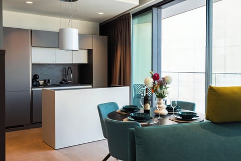 Basic Double Room, City View | Interior