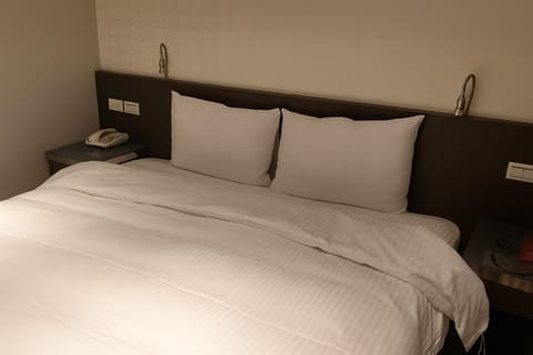 Standard Double Room, Non Smoking, Pets Not Allowed | Free WiFi