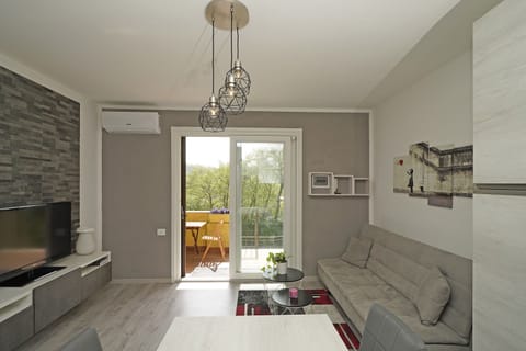House, Smoking | 1 bedroom