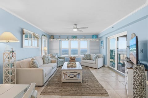Condo, Multiple Beds (Palm House 3A) | Living area