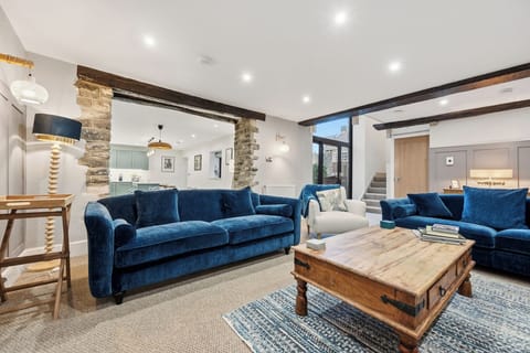 Cottage | Living area