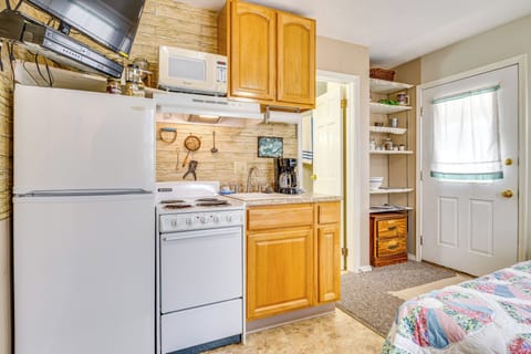 Apartment (0 Bedroom) | Interior