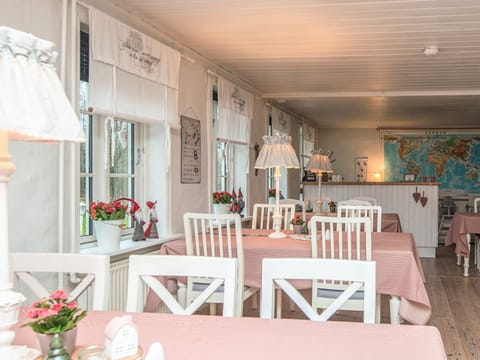 House | Dining