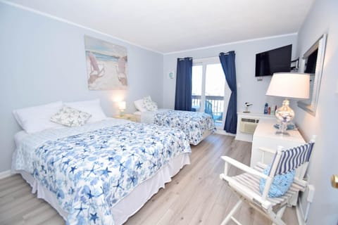 Condo, 1 Bedroom | 1 bedroom, iron/ironing board, WiFi (free)