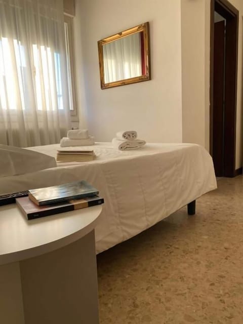 Double Room, Balcony, Garden View | In-room safe, desk, iron/ironing board, free WiFi