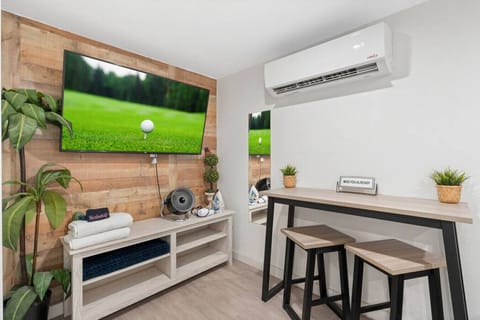 House (1 Bedroom) | Interior