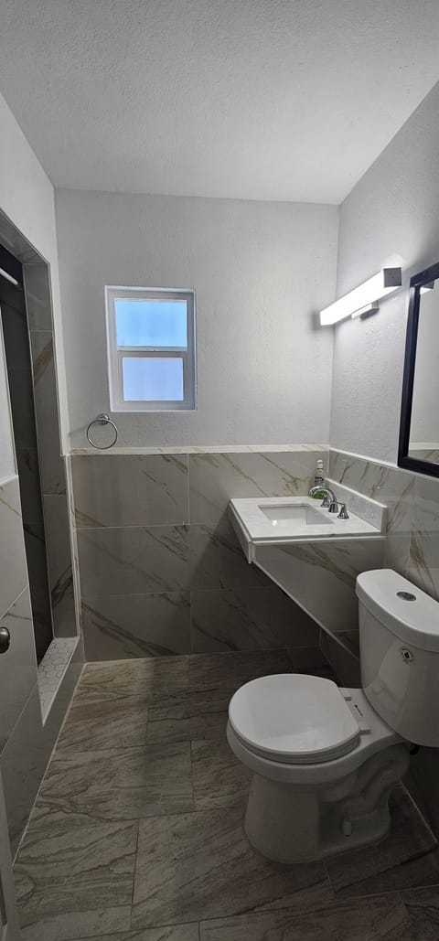 Single Room, Non Smoking | Bathroom | Shower, towels, soap, toilet paper