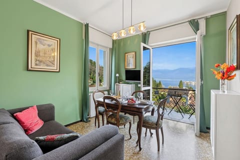 Honeymoon Apartment, Multiple Bedrooms, Mountainside (La Caravella Stresa Lake View) | View from room