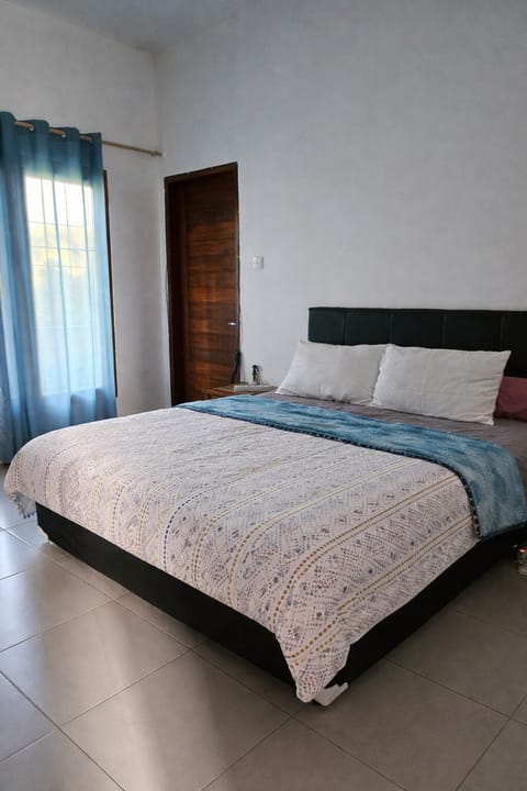 Basic Studio, Patio, Garden View | Free WiFi