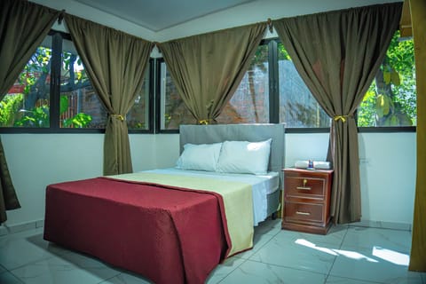 Single Room | Desk, WiFi (free)