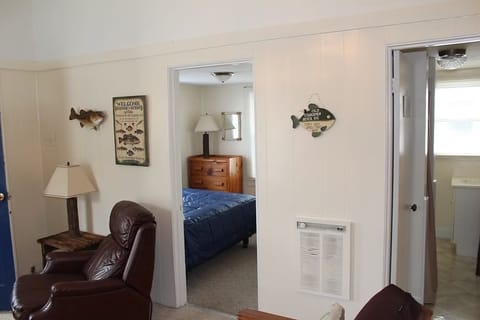 Cabin | Living area | TV