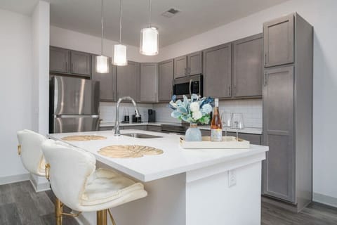 Apartment (1 Bedroom) | Interior