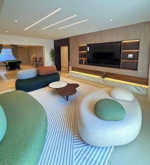 Economy Apartment, Balcony, City View | Living area