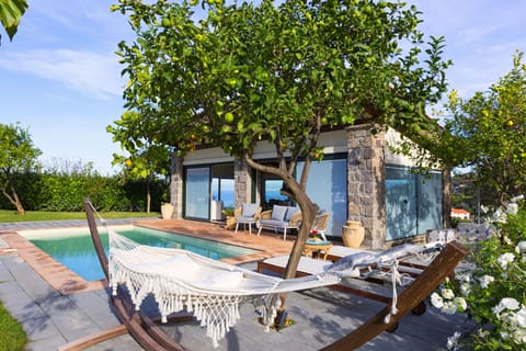 House, Smoking | 3 bedrooms
