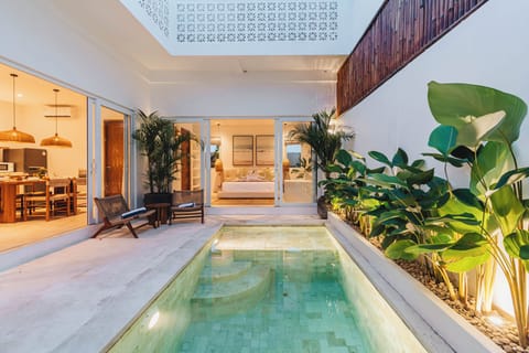 Private pool