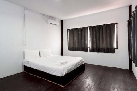Double Room | Desk, free WiFi