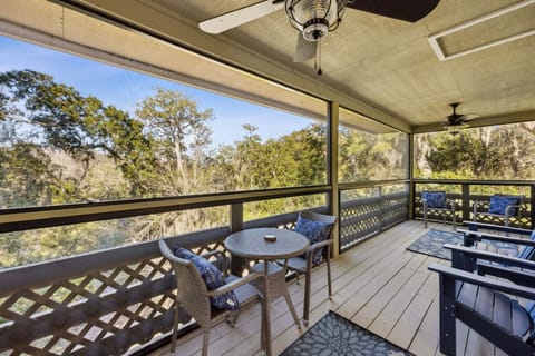 Condo, 2 Bedrooms | Outdoor dining