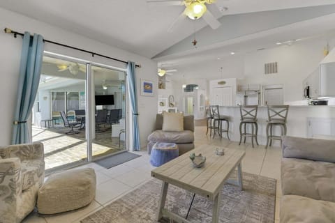 House, Multiple Beds, Pool Access, Pool View (The Lillie Pad) | Living area