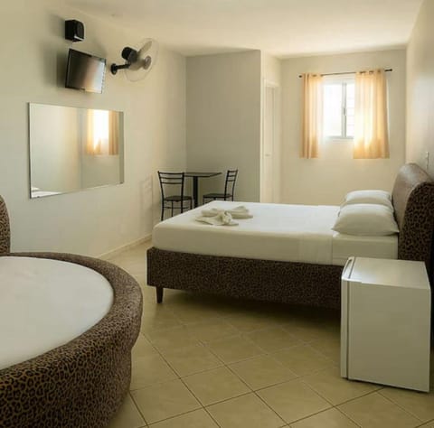 Triple Room | Free WiFi, bed sheets