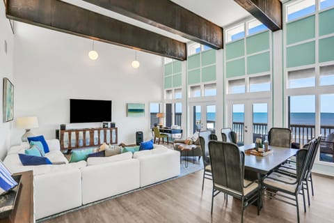 House, Multiple Beds, Hot Tub, Beach View (Ocean Oasis on the A1A) | Living area