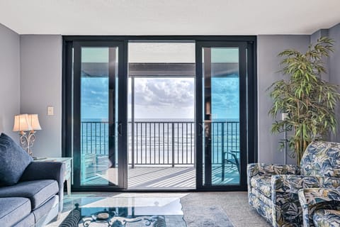 Condo, Multiple Beds, Pool Access, Ocean View (Sand Dollar II 408) | Living area