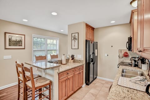 Cottage, Multiple Beds, Patio (Pine Trail Marsh Front Cottage,Garage) | Private kitchen