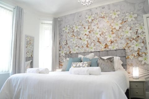 Superior Double or Twin Room, Garden View | Iron/ironing board, free WiFi