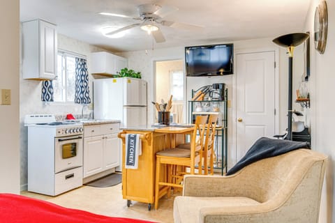 Apartment (0 Bedroom) | Interior