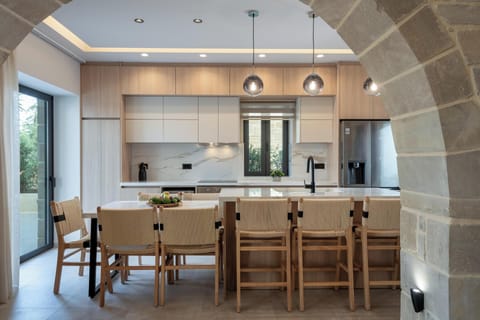 Villa | Private kitchen | Full-size fridge, microwave, oven, stovetop