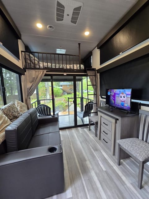 Cottage, Air conditioning, Lake View | Living area