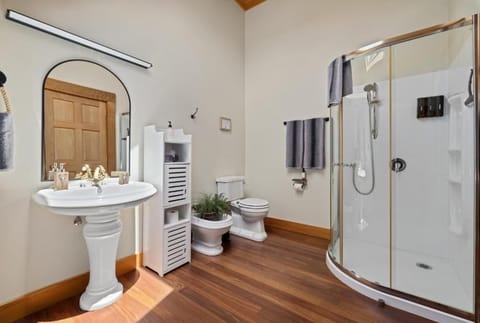 Luxury Double Room, Mountain View | Bathroom