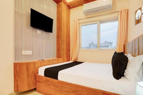 Double Room | Iron/ironing board, free WiFi