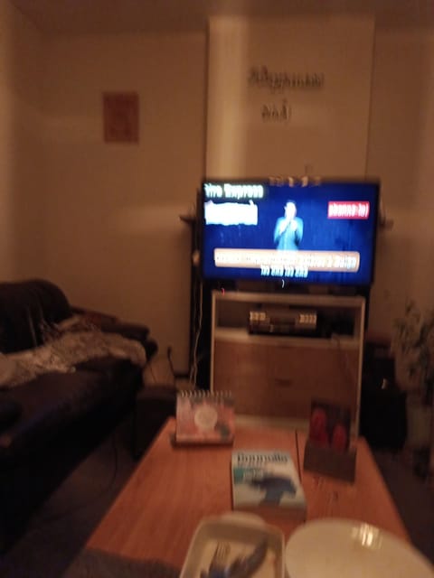 House, 4 Bedrooms, Smoking | Living room