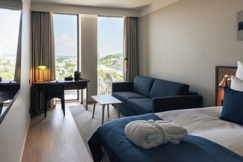 Deluxe Double Room | Hypo-allergenic bedding, desk, laptop workspace, blackout drapes