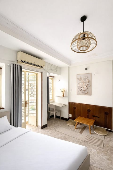 Studio, City View | Desk, laptop workspace, blackout drapes, free WiFi