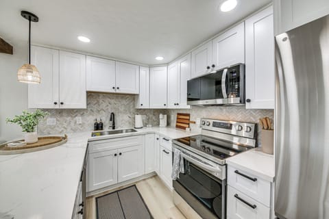 Apartment (1 Bedroom) | Interior