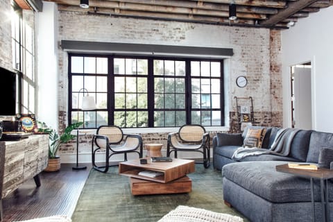 Suite, 2 Bedrooms | Living area | TV
