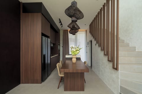 Deluxe Villa, 2 Bedrooms, Private Pool, Pool View | Dining room