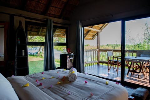 Luxury Cabin, Balcony, River View | In-room safe, iron/ironing board, free WiFi